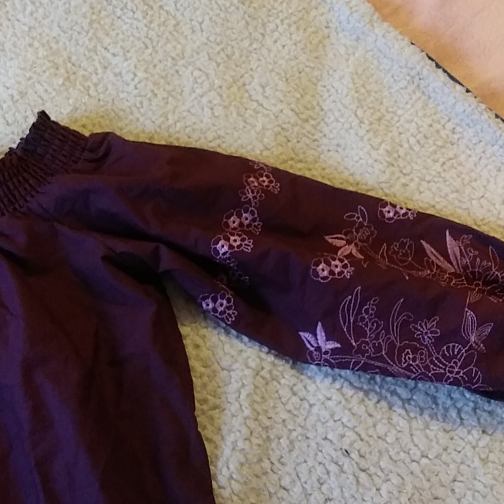 Top - Picture 2 of 3